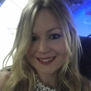 Meet your Posher, Carly